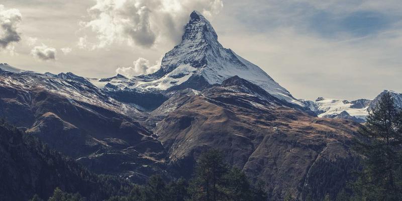 山东财经大学国家级一流本科专业建设点全解析：金融与优势学科深度剖析